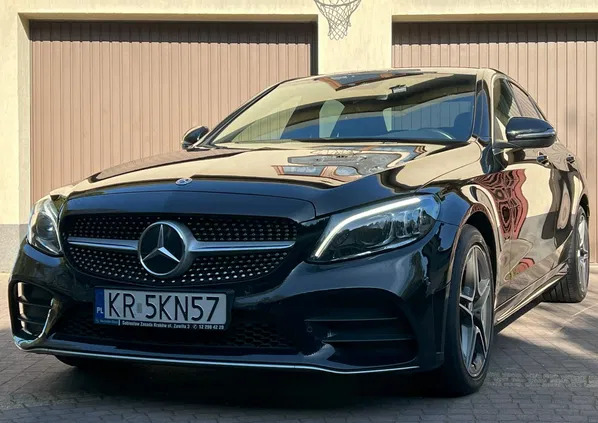 małopolskie Mercedes-Benz Klasa C cena 129897 przebieg: 134800, rok produkcji 2018 z Katowice